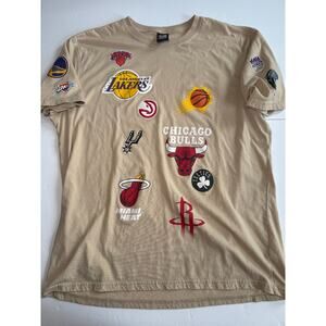 NBA Team Logos Graphic T Shirt XXL Bulls Lakers Knicks Heat Beige